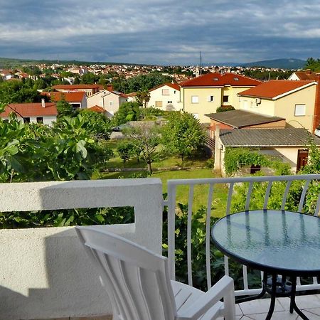 Apartments Curicta 1 Krk Town Exterior photo