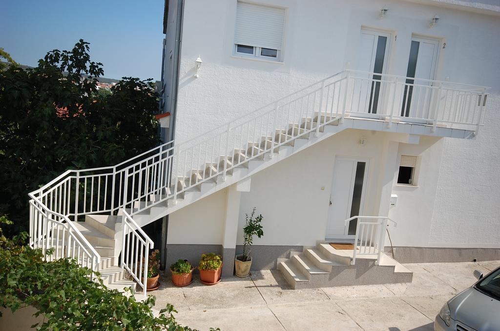 Apartments Curicta 1 Krk Town Exterior photo
